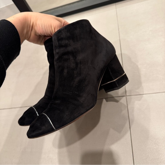 Chanel black suede block heel bootie - 39 - Picture 4 of 9
